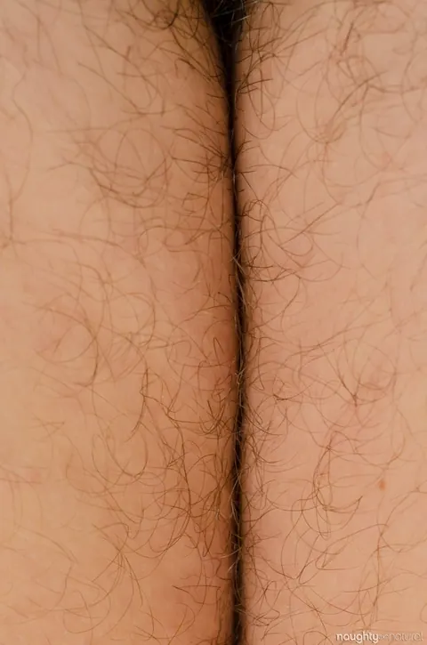 Busty Thick Brunette Spreads Her Hairy Crotch – photo 10 of 20