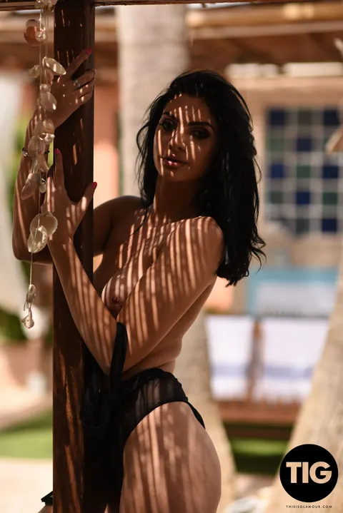 Sarah Long: British Black-Haired Woman Strips Out of Her Bikini Outdoors – photo 19 of 21