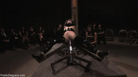 Sindee Jennings: Hairy Brunette Gets Fucked and Bound in Public – photo 2 of 21