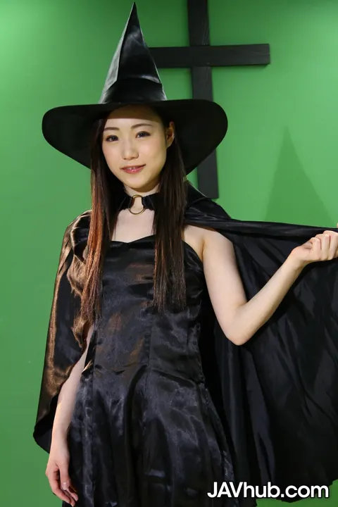 Mao Sena: Japanese Brunette Poses in Cosplay Skirt and Uniform – photo 6 of 20