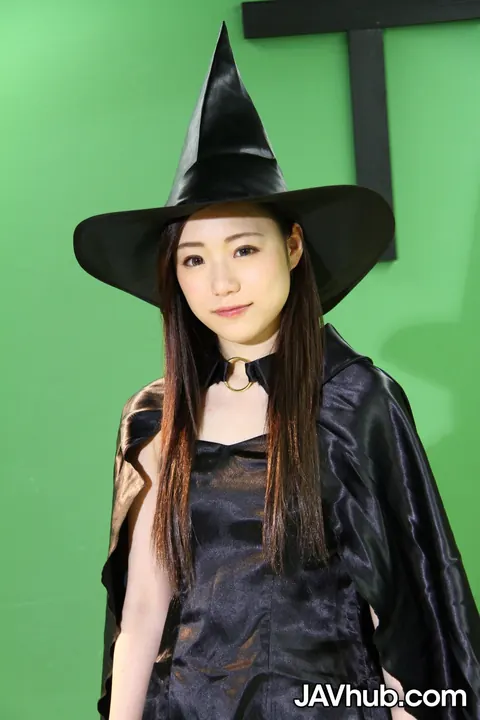 Mao Sena: Japanese Brunette Poses in Cosplay Skirt and Uniform – photo 3 of 20
