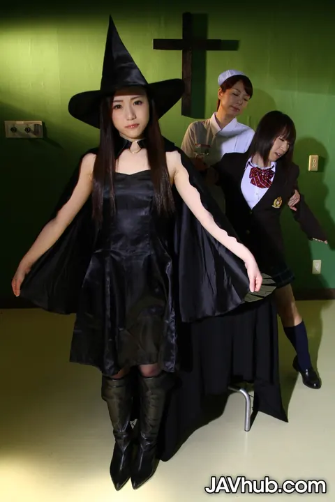 Mao Sena: Japanese Brunette Poses in Cosplay Skirt and Uniform – photo 13 of 20