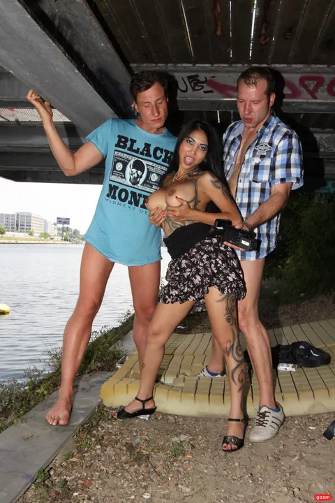 German PAWG Gives a Handjob Under a Bridge Outdoors – photo 15 of 15