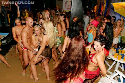 Briana Belucci: Blonde and Brunette MILFs in Bikinis and Glasses Have Anal Threesome – photo 10 of 16
