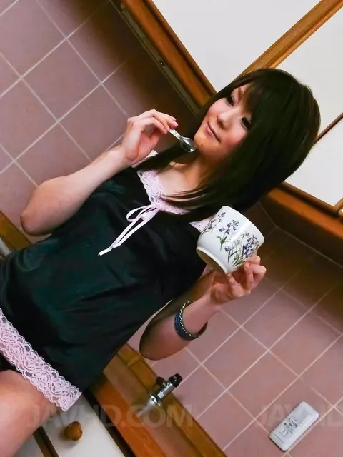 Japanese Woman Fingers Her Hairy Pussy in the Kitchen – photo 15 of 15