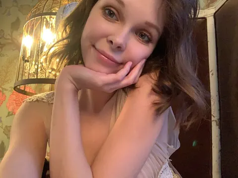 Kitty Gem: Skinny Brunette Pulls Panties Aside and Spreads for Mirror Selfie – photo 3 of 20