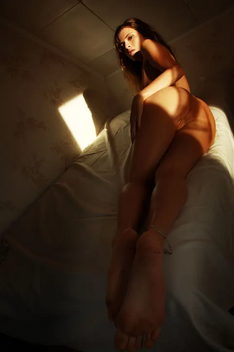Woman Strips and Spreads Her Pussy Wide Open – photo 21 of 21