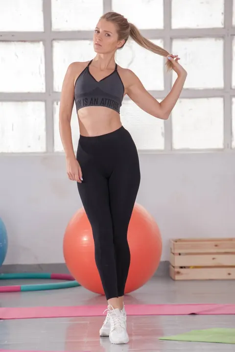 Mary Kalisy: Fit Blonde in Yoga Pants Takes BBC After Session – photo 1 of 12