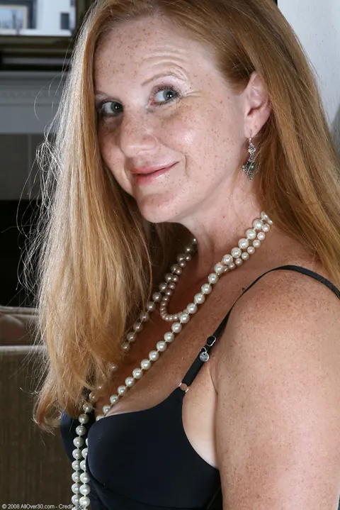 Redhead MILF in Pantyhose Spreads Her Shaved Pussy – photo 2 of 20
