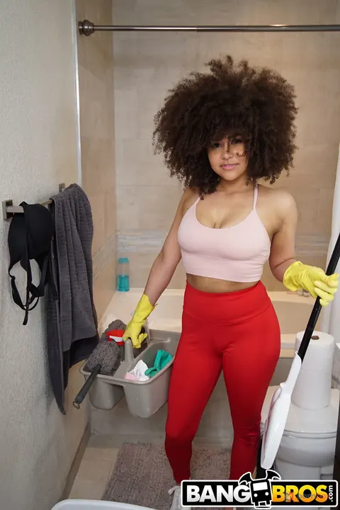 Curvy Latina Maid with Big Tits Gets Fucked in the Office – photo 1 of 21