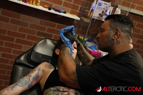 Sully Savage: Redhead Shows Off Tattoo and Masturbates with a Dildo – photo 1 of 16