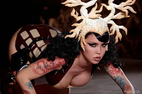 Masuimi Max: Tattooed Asian MILF Strips Off Her Lingerie and Heels – photo 5 of 12