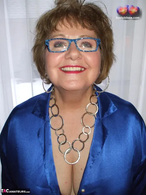 Bustybliss: Curvy Mature Brunette in Lingerie and Glasses Spreads Her Legs – photo 2 of 16