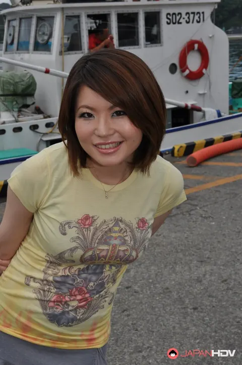 Miki Uemura: Japanese Brunette Poses in a Skirt Outdoors – photo 14 of 15