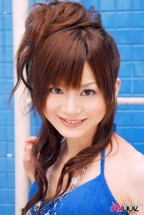Anna Watanabe: Japanese Redhead Poses in Shorts and Heels Then Strips Nude – photo 15 of 15