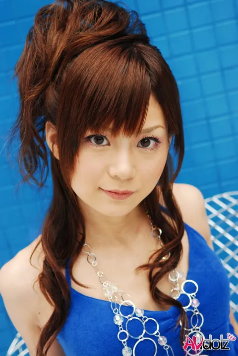 Anna Watanabe: Japanese Redhead Poses in Shorts and Heels Then Strips Nude – photo 8 of 15