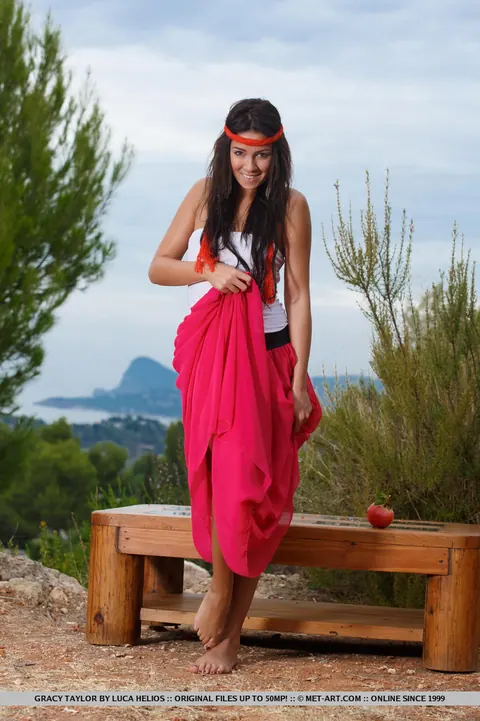 Gracy Taylor: Slim European Brunette Strips and Spreads Her Pussy Outdoors – photo 2 of 18