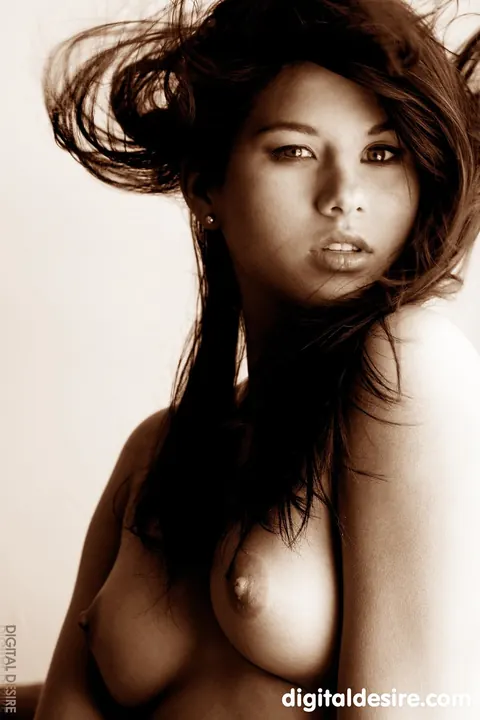 Shyla Jennings: Brunette with Natural Tits Pulls Panties Aside and Spreads Wide – photo 21 of 21