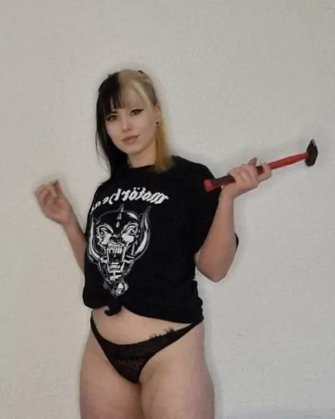 Blonde in Black Panties and Boots Spreads Her Legs – photo 2 of 19