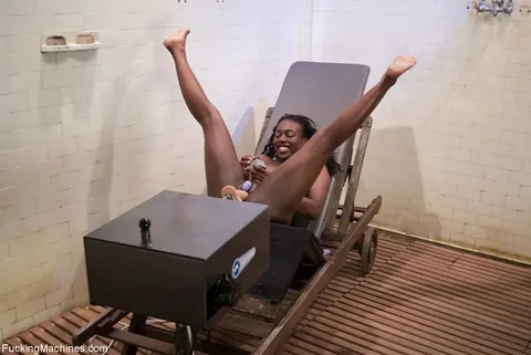 Janae Jolie: Ebony Babe with Curly Hair Fingers Herself and Spreads Wide – photo 1 of 19