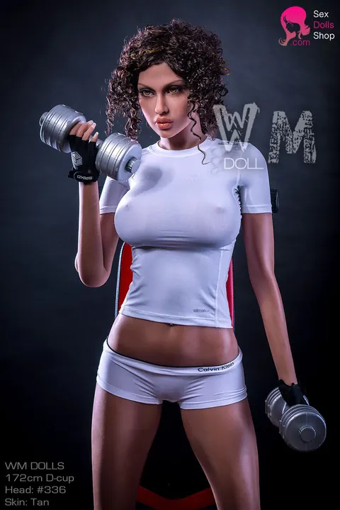 Busty Woman Strips and Poses Nude in the Gym – photo 21 of 21