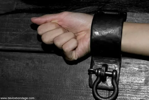Circe Borges: Skinny Redhead Tied Up and Spreads Her Pussy – photo 2 of 21