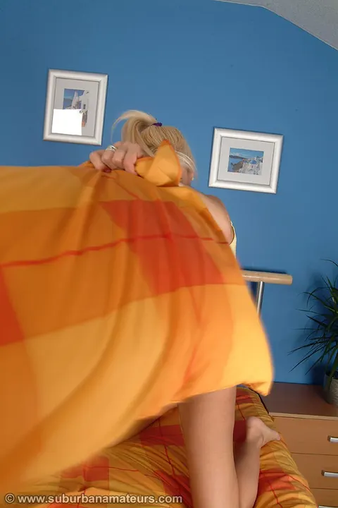 Tasha Baxter: British Blonde PAWG Strips and Toys Her Ass in the Bedroom – photo 7 of 21