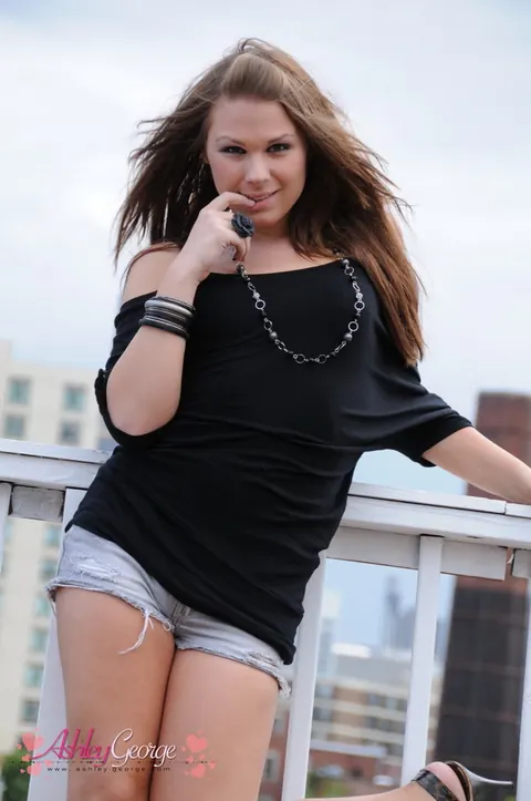 Trans Woman Pulls Down Her Panties and Poses Nude Outdoors – photo 3 of 12