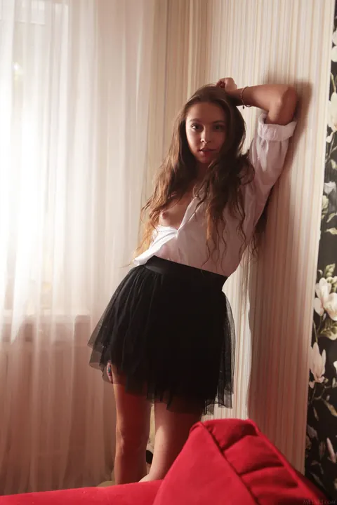 Valery Leche: Tall Ukrainian Brunette Strips Out of Her Socks – photo 2 of 21