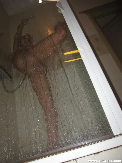 Dulsineya: Blonde with Small Natural Tits Spreads in the Bathroom – photo 19 of 20