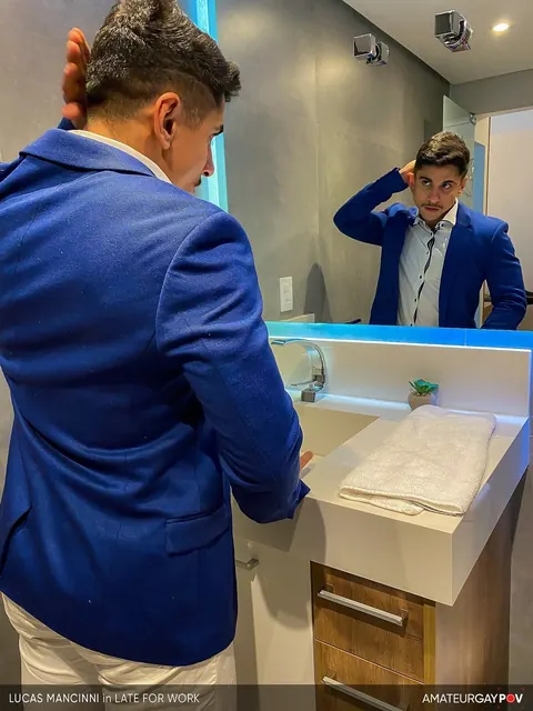 Brazilian Man Strokes His Cock and Uses a Dildo in the Bathroom – photo 11 of 20