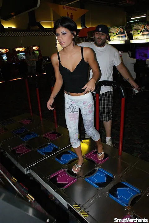 Jenna Moretti: Short-Haired Brunette in Glasses Blows and Rides Cowgirl – photo 3 of 21