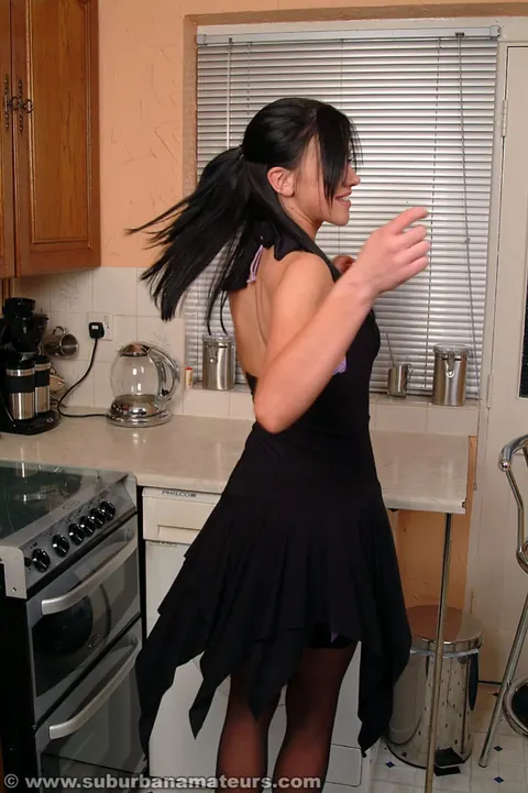 Lolly Badcock: Tattooed British MILF Fingers Herself and Uses a Dildo – photo 1 of 21