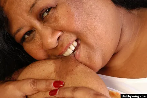 BBW Mature Woman Unleashes Her Massive Saggy Tits – photo 4 of 16