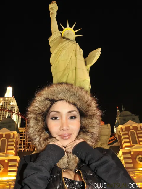 Katsuni: Asian Blonde MILF with Big Tits Flashes in Jeans and Boots – photo 10 of 15
