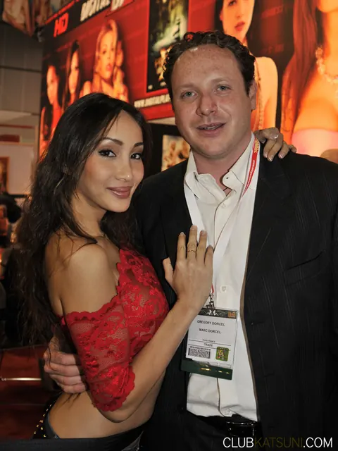 Katsuni: Asian Blonde MILF with Big Tits Flashes in Jeans and Boots – photo 2 of 15