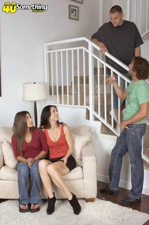 Lake Russell: Tall Brunette MILF Has Foursome Sex on a Sofa – photo 2 of 16