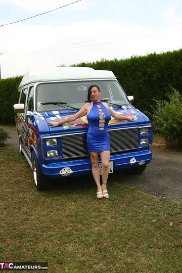 Mature European Brunette Strips and Spreads Outdoors