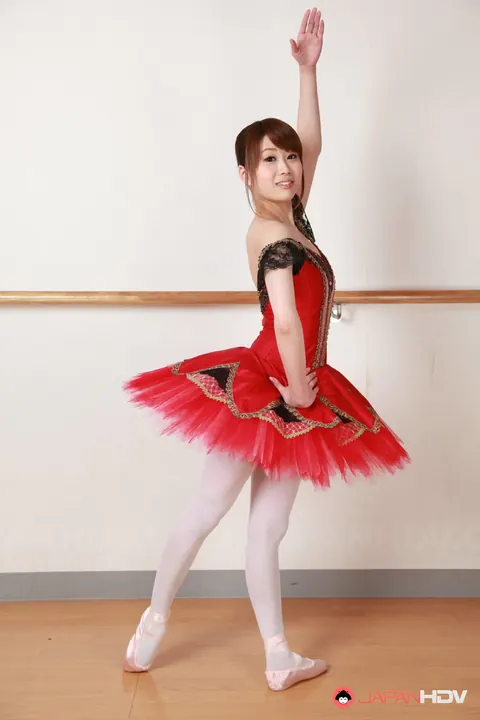 Ririka Suzuki: Japanese Brunette in Pantyhose Bares Her Big Tits – photo 2 of 15