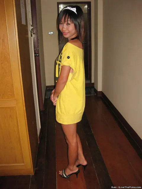 Thick Thai Babe Fucked and Spreads Her Big Ass – photo 2 of 16