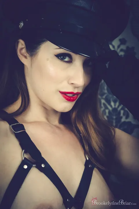 Brookelynne Briar: Brunette Dominatrix Undresses and Uses Restraints – photo 12 of 15