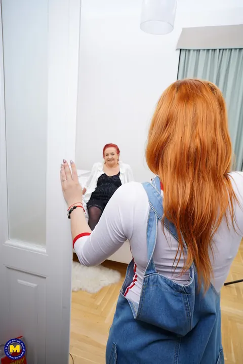 Red Linx: Redhead with Big Natural Tits Licks and Fingers BBW Partner – photo 2 of 21
