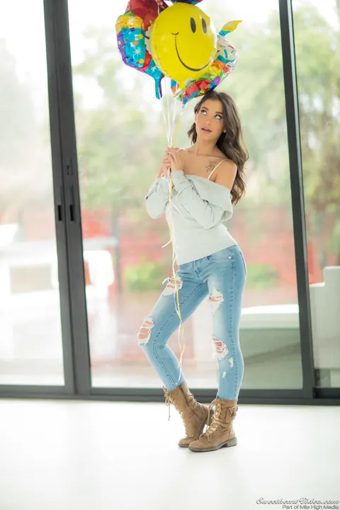 Gia Paige: Brunette Strips Out of Her Jeans to Show White Panties – photo 5 of 17