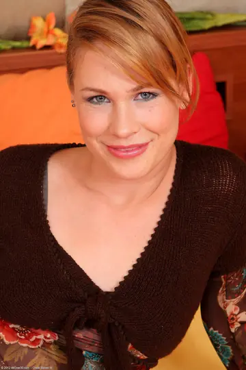 Mature Hungarian Redhead Toys Her Pussy with Panties Aside