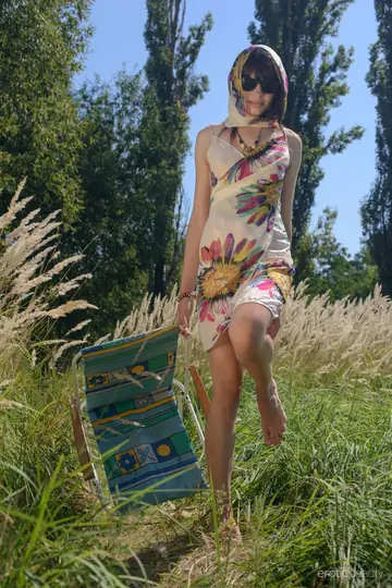 Tall PAWG Brunette in a Skirt Spreads Her Hairy Pussy in the Forest