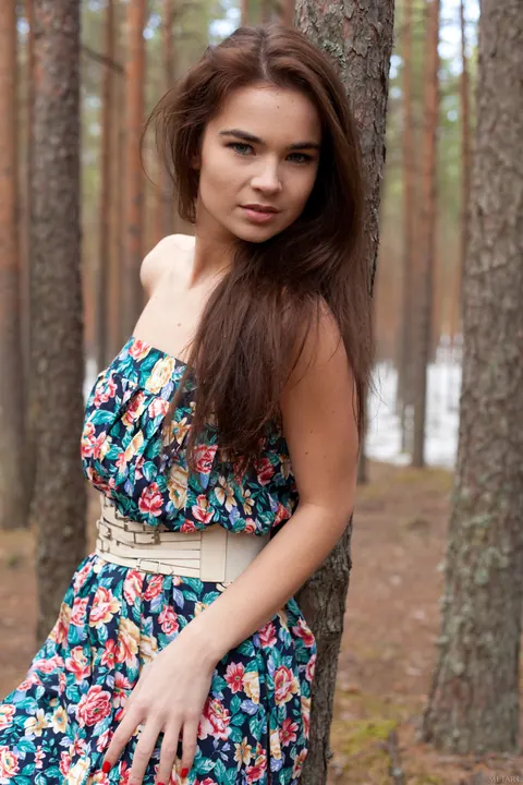 Hairy Woman Poses Nude in the Forest – photo 4 of 21