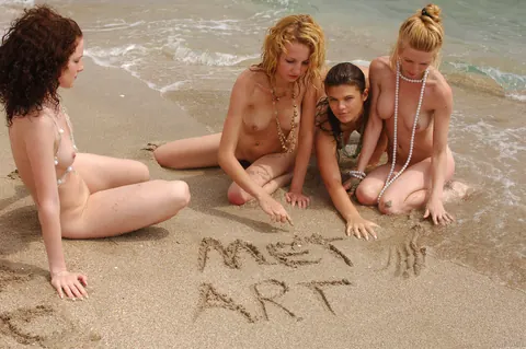 Adriana E: Latina Lesbians Kiss, Finger and Lick Pussy on the Beach – photo 8 of 20