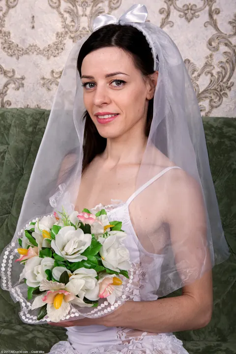 Maria Rosa: Latina Bride Strips Off Her Wedding Dress in Stockings – photo 1 of 21