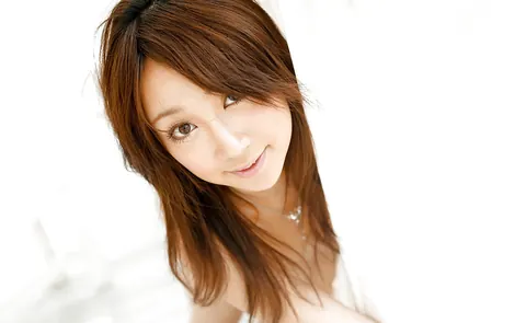 Ryo Akanishi: Thick Asian Brunette Strips Out of Her Bikini Showing Her Hairy Bush – photo 15 of 16