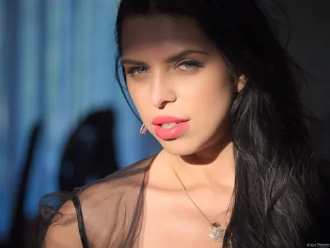 Kira Queen: Russian Brunette Bares Her Big Natural Tits – photo 6 of 15